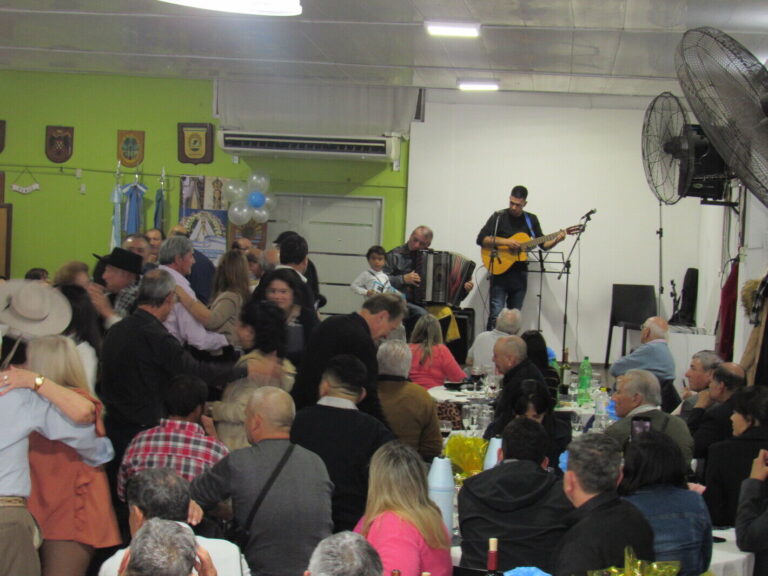 357381744_10232494361927495_576873791499794793_n