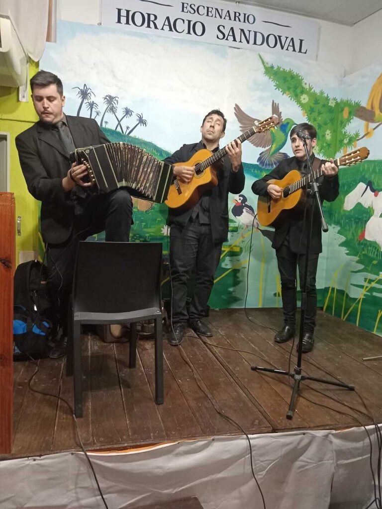 393617933_7033194810070768_4294629401779384256_n