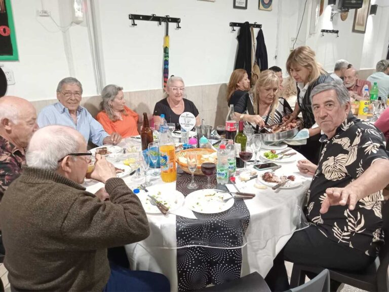 407908534_7033122373411345_3683722178386667503_n